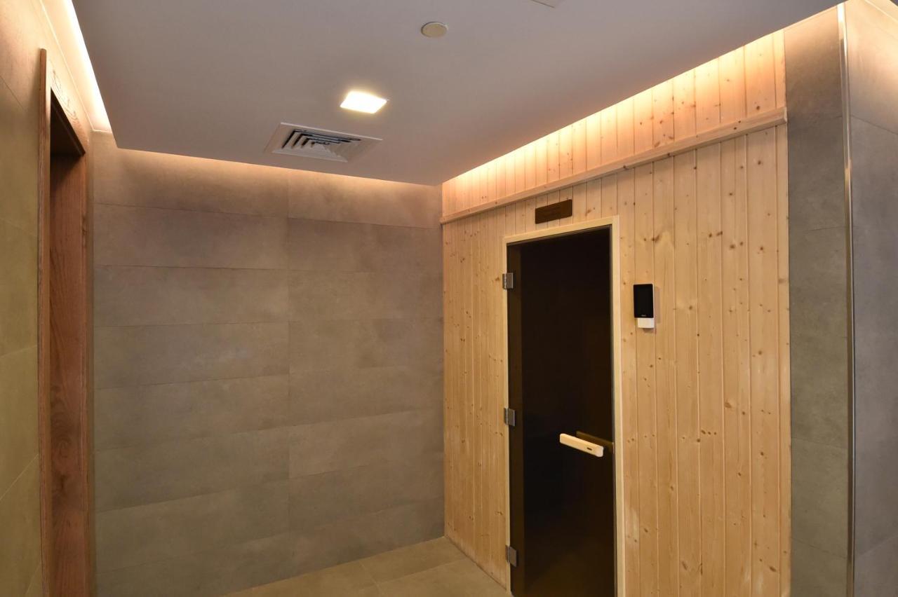 Saray Deluxe فندق