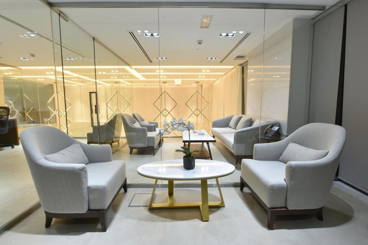 Saray Deluxe 5* أبو ظبي